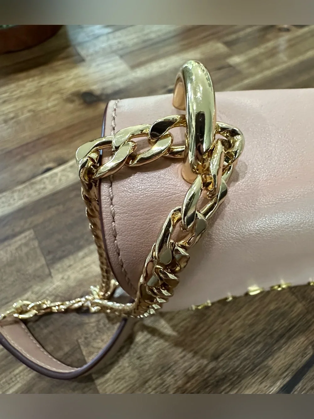Authentic Marc Jacobs Blush Pink Leather Crossbody with Gold Logo - Picture 12 of 16